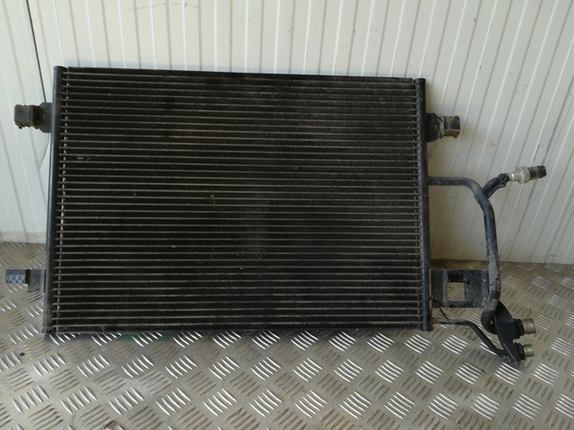 8D0260403C Condensador de aire acondicionado  comprar en Zaragoza