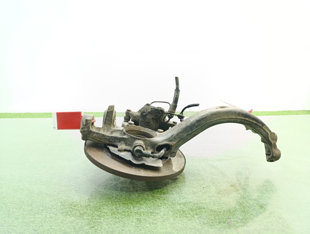 8D0407257 Mangueta delantera izquierda  comprar en Reus