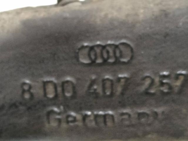 VAG 8D0407257 Mangueta delantera izquierda  en stock Salamanca