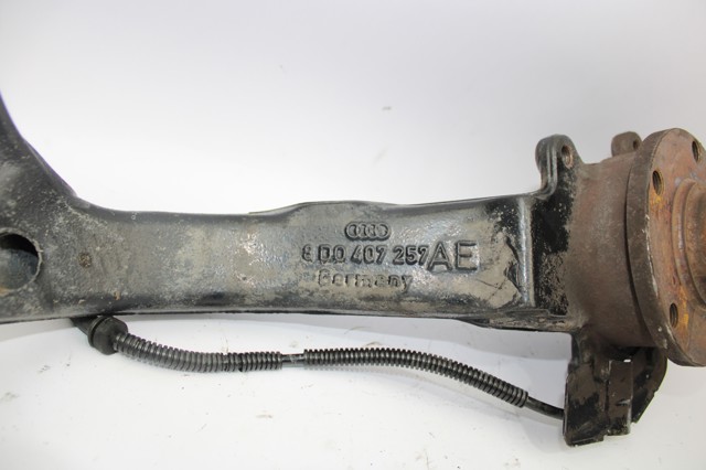 8D0407257AE VAG Mangueta delantera izquierda comprar Alcalá