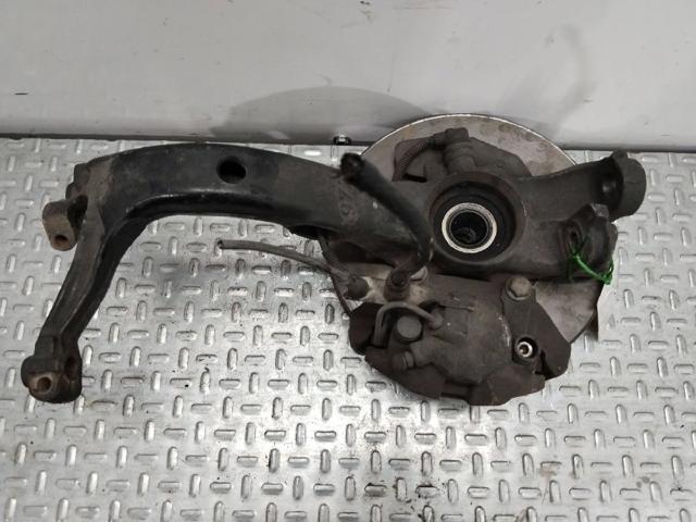 8D0407257AL Mangueta delantera izquierda  disponible Málaga