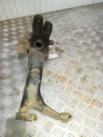 8D0407257AL VAG Mangueta delantera izquierda comprar Bilbao