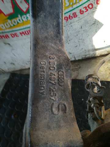 8D0407257AL VAG Mangueta delantera izquierda comprar Alcalá