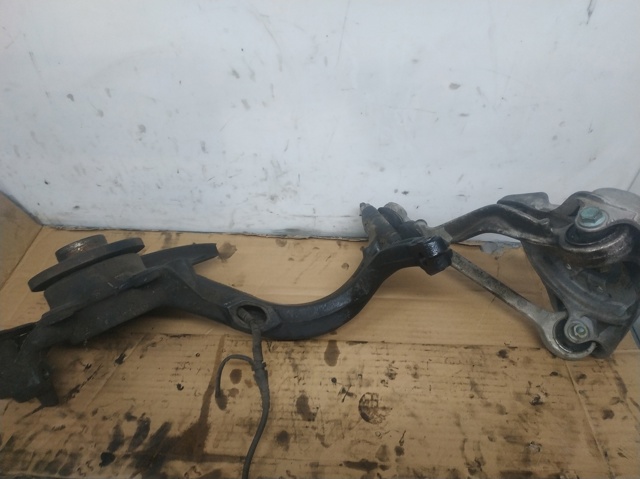 8D0407257AM Mangueta delantera izquierda comprar Almería