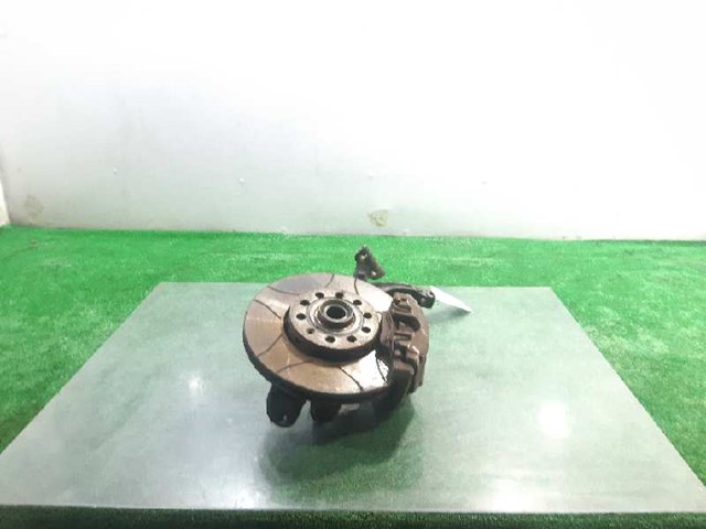 8D0407257AM Mangueta delantera izquierda comprar Almería