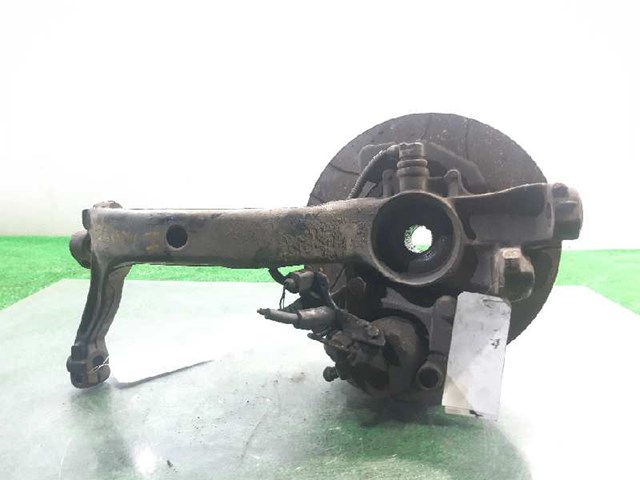 VAG 8D0407257AM Mangueta delantera izquierda  disponible España