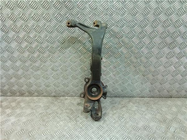 VAG 8D0407257AM Mangueta delantera izquierda  disponible Valladolid