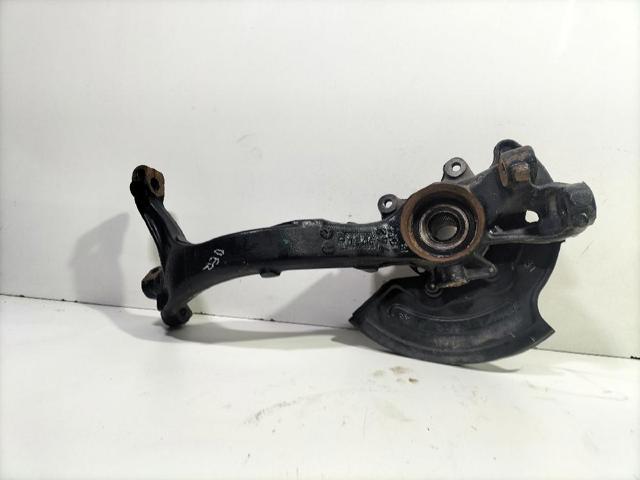 VAG 8D0407258 Mangueta delantera derecha  en stock Terrassa