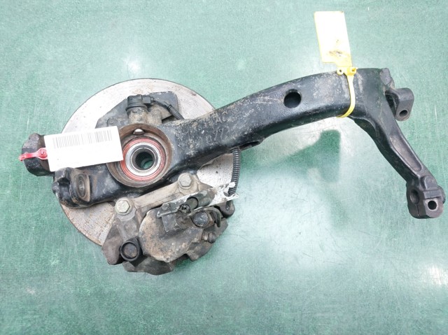 8D0407258AL VAG Mangueta delantera derecha  en stock Gandía