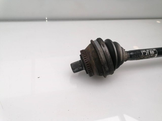 8D0407271BB Semieje delantero izquierdo  comprar en Reus