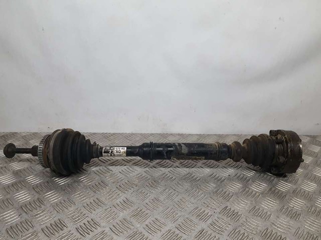 8D0407272AQ Semieje delantero derecho  comprar en Zaragoza