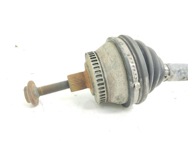 8D0407272BQ VAG Semieje delantero derecho  en stock Gandía