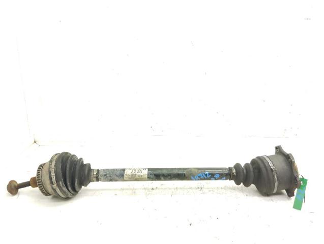 8D0407272BQ Semieje delantero derecho  en stock Granada