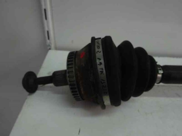 8D0407272BQ VAG Semieje delantero derecho comprar Alcalá