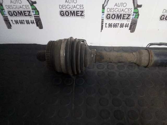VAG 8D0407452AX Semieje delantero derecho comprar Tarragona