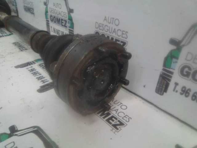 8D0407452AX VAG Semieje delantero derecho  en stock Huelva