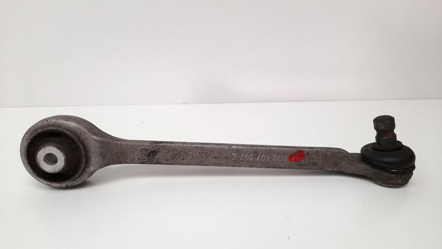 8D0407507E VAG Brazo superior izquierdo de la suspensión delantera  en stock Huelva