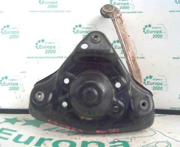 VAG 8D0407507E Brazo superior izquierdo de la suspensión delantera  en stock Valencia