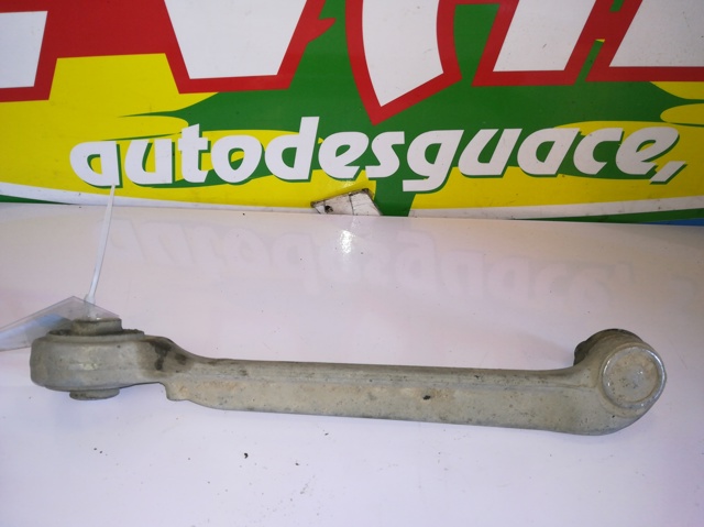 VAG 8D0407507E Brazo superior izquierdo de la suspensión delantera comprar Barcelona