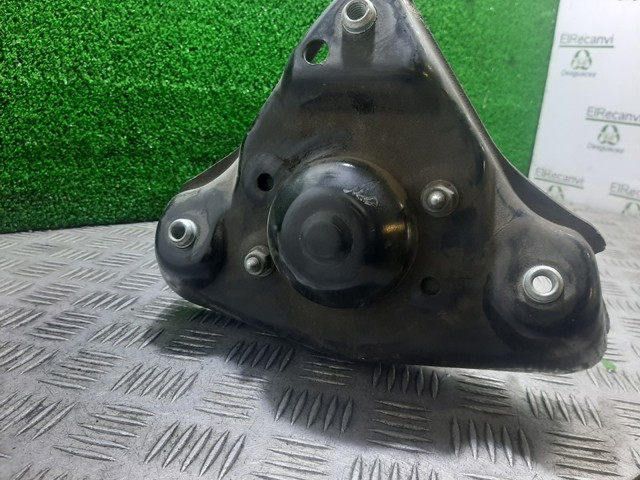 8D0413031AC Amortiguador delantero  disponible Utrera