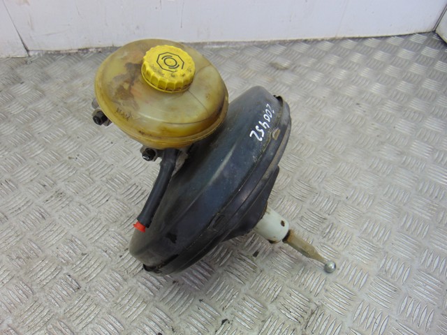 8D0612105F Servofreno  en stock Granada