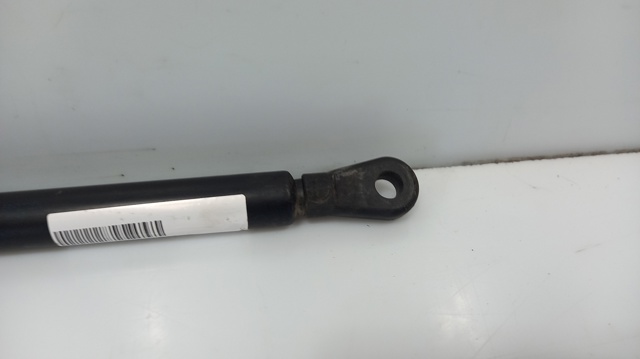 8D0823359 VAG Amortiguador de capó  en stock Córdoba