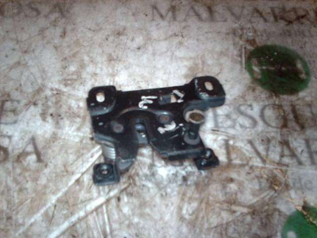 Cerradura del capó de motor Audi A4 (8D2)