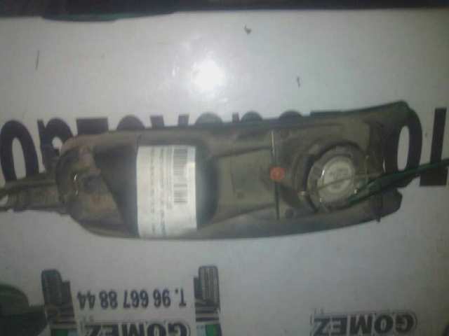 8D0837020 VAG Manija interior de puerta delantera derecha  comprar en Oviedo