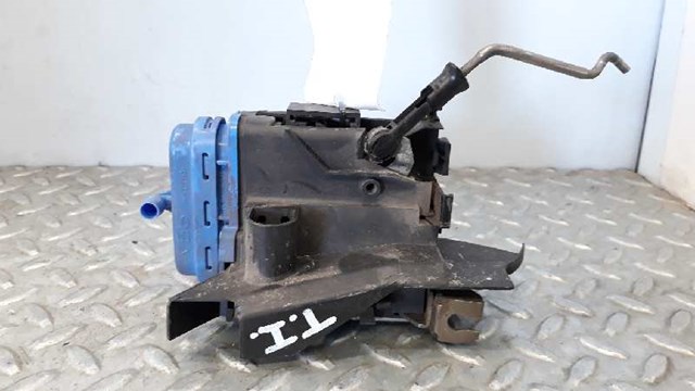 8D0839015A Cerradura de puerta trasera izquierda  comprar en Zaragoza
