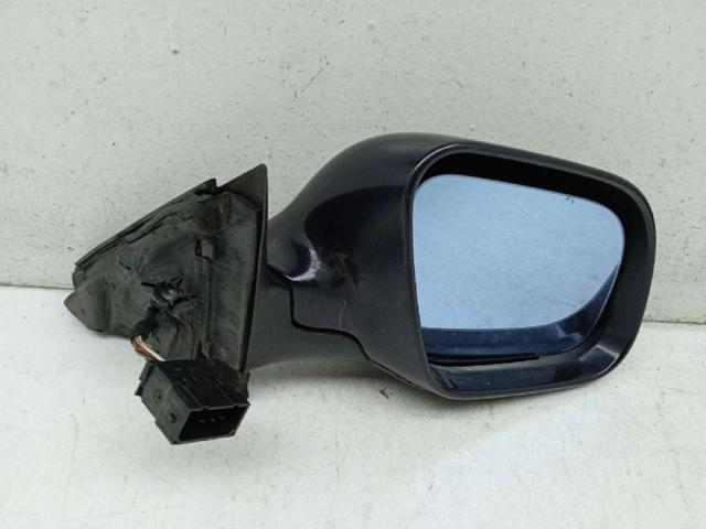 8D0857544A  en stock Granada