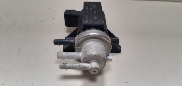 VAG 8D0906627B Válvula solenoide de control de presión de sobrealimentación  comprar en Murcia