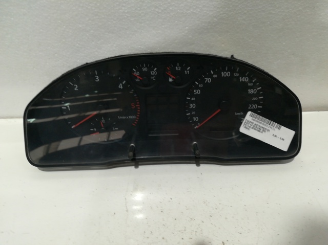 8D0919861A Tablero de instrumentos  comprar en Reus