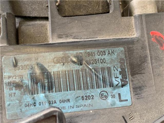 8D0941003AK Faro izquierdo  en stock Granada