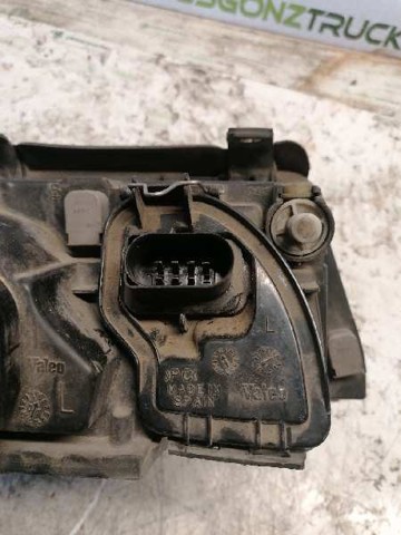 8D0941003AK VAG Faro izquierdo  en stock Córdoba