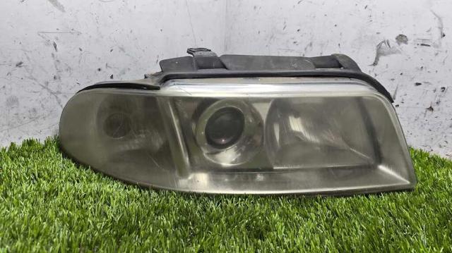 Faro delantero derecho Audi A4  desde 84,22 €