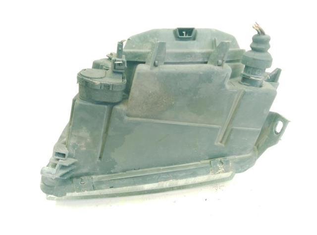 8D0941004E VAG Faro derecho  comprar en Oviedo