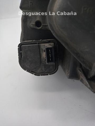 8D0941004E Faro derecho  en stock Granada