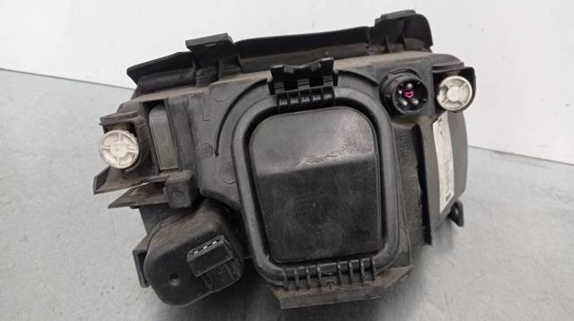 8D0941029 VAG Faro izquierdo  en stock Gandía
