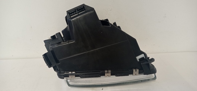 8D0941029 VAG Faro izquierdo comprar Bilbao