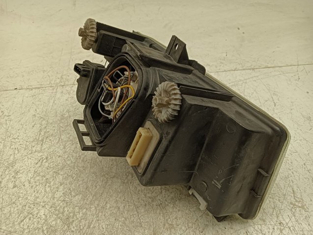 8D0941295A VAG Faro izquierdo  en stock Gandía