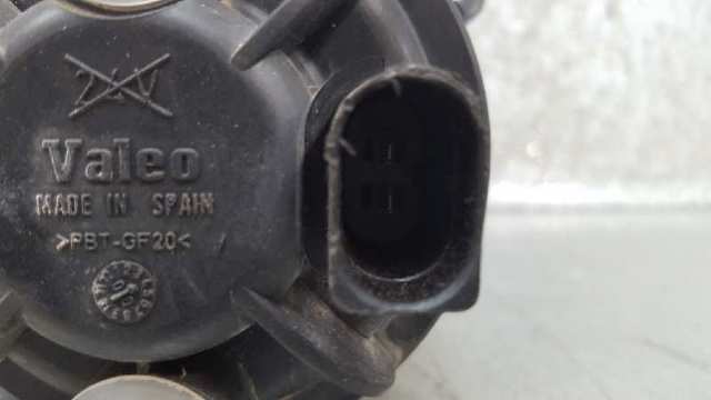 8D0941700B VAG Faro antiniebla derecho  disponible Vigo