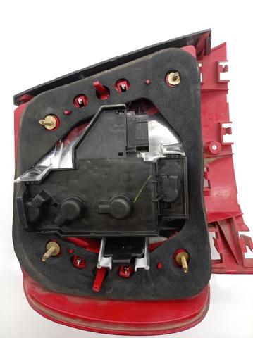 8D0945096G Piloto trasero derecho comprar Sevilla