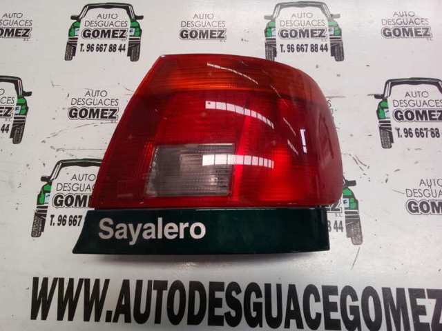 VAG 8D0945096G Piloto trasero derecho  en stock Valencia