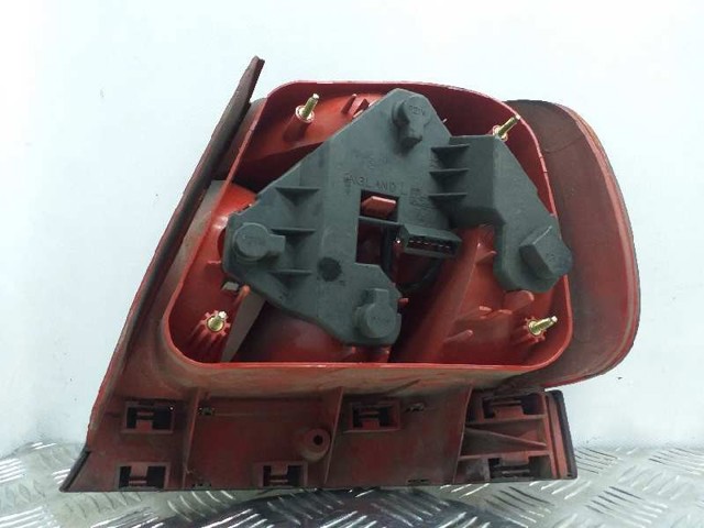 8D0945111A VAG Piloto trasero izquierdo  en stock Gandía