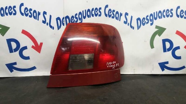 8D0945112A Piloto trasero derecho comprar Almería