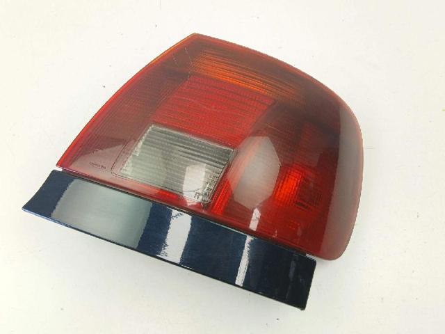 8D0945112A VAG Piloto trasero derecho  comprar en Jaén