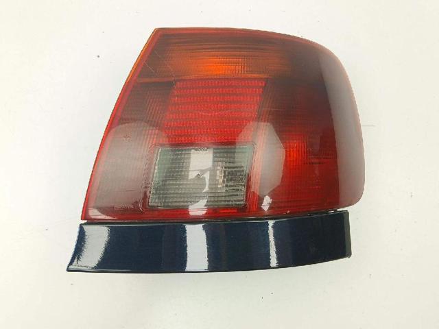 8D0945112A VAG Piloto trasero derecho comprar Alcalá