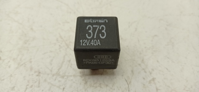 VAG 8D0951253A Relé del ventilador  comprar en Murcia