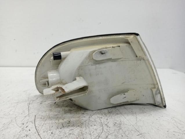 8D0953049 VAG Intermitente izquierdo  en stock Córdoba