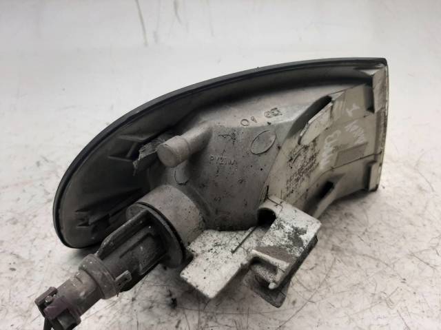 VAG 8D0953049A Intermitente izquierdo comprar Barcelona
